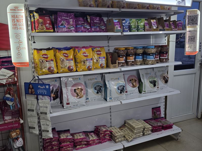 Pet food and supplies